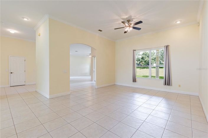 Image No.58-5 Bed House for sale