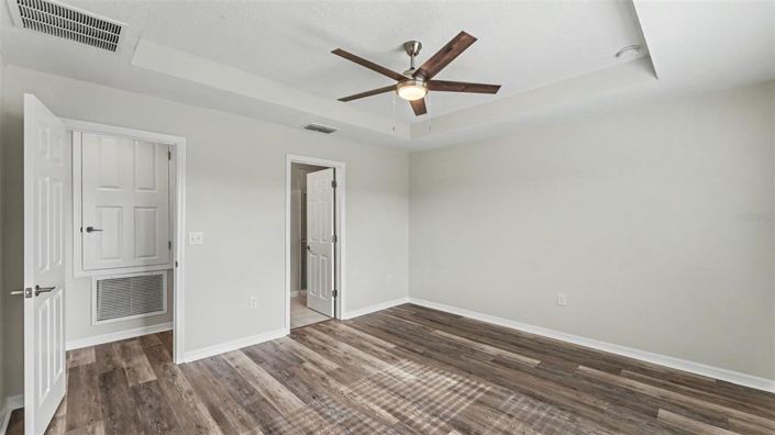 Image No.10-3 Bed House for sale