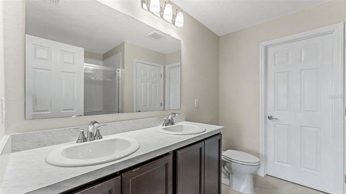 Image No.11-3 Bed House for sale