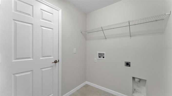 Image No.13-3 Bed House for sale