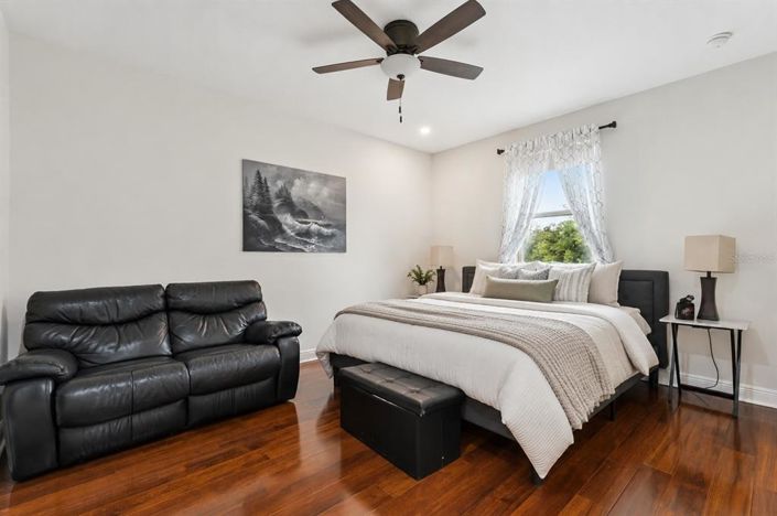 Image No.23-5 Bed House for sale