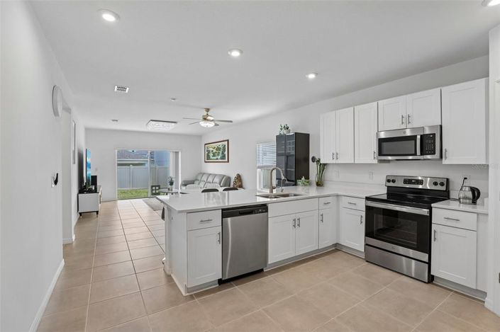 Image No.8-4 Bed House for sale