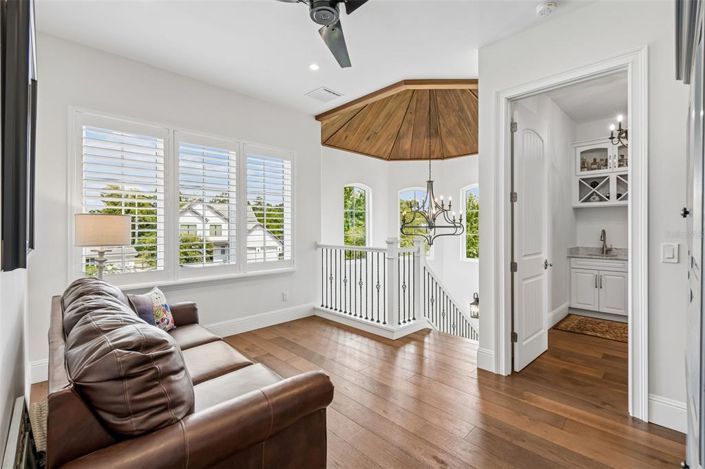 Image No.44-4 Bed House for sale