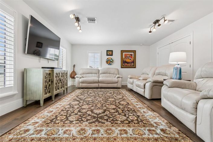 Image No.46-4 Bed House for sale