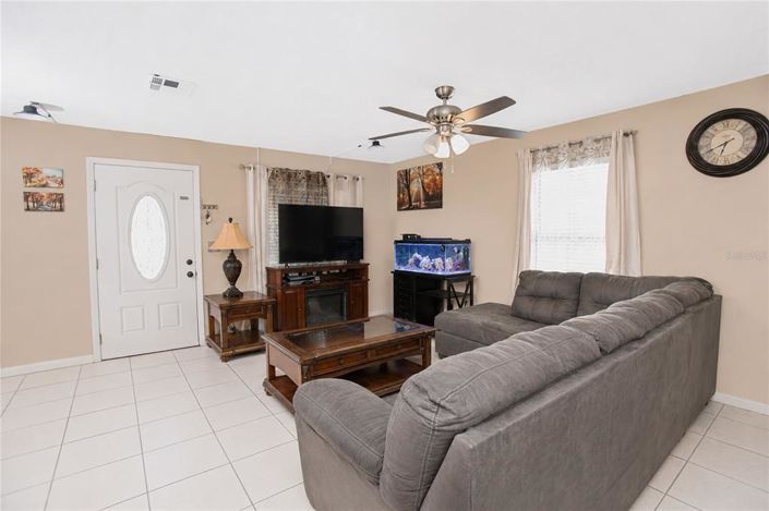 Image No.5-3 Bed House for sale