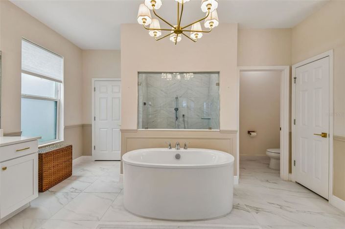 Image No.35-5 Bed House for sale