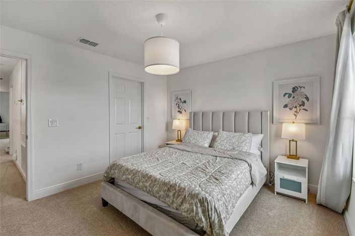 Image No.43-5 Bed House for sale