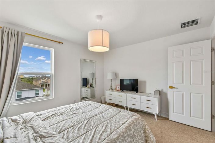 Image No.44-5 Bed House for sale
