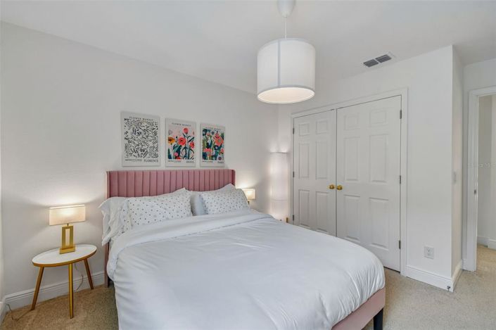 Image No.46-5 Bed House for sale