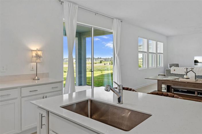 Image No.22-4 Bed House for sale