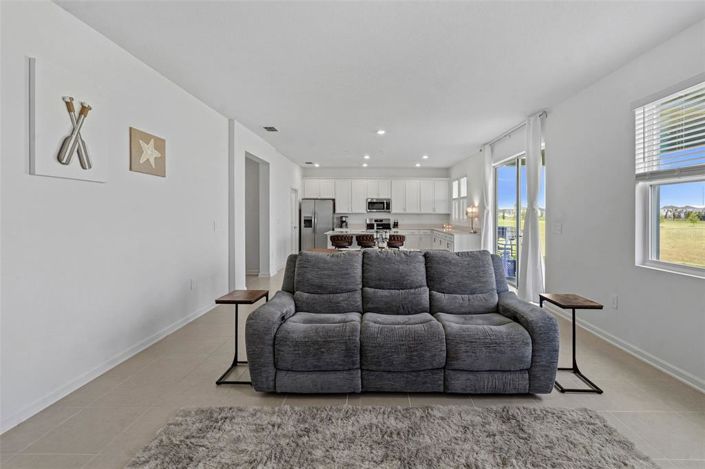 Image No.28-4 Bed House for sale