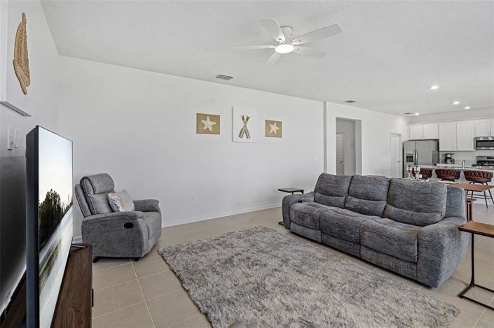 Image No.30-4 Bed House for sale