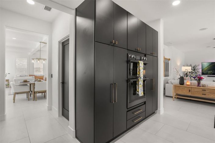 Image No.14-6 Bed House for sale