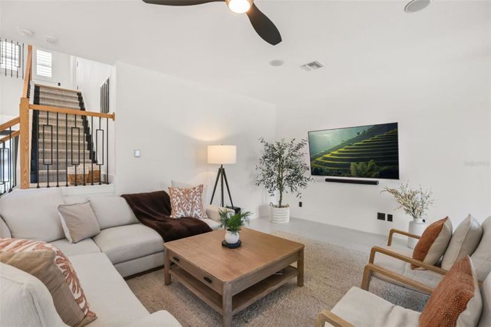 Image No.23-6 Bed House for sale
