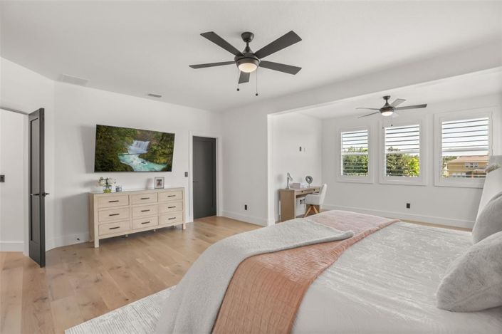Image No.34-6 Bed House for sale