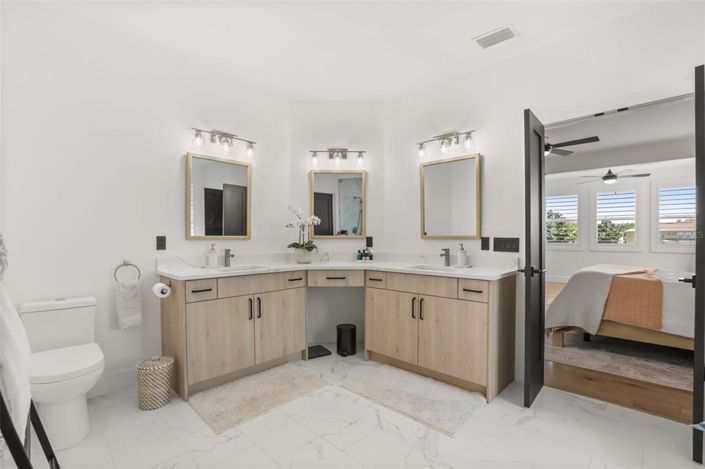 Image No.39-6 Bed House for sale