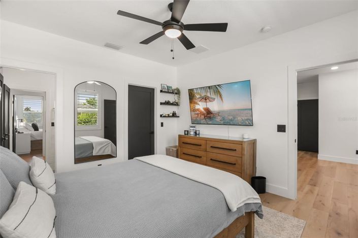 Image No.46-6 Bed House for sale