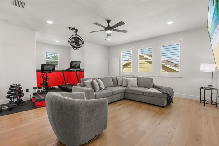Image No.53-6 Bed House for sale