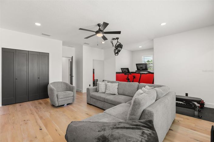Image No.56-6 Bed House for sale