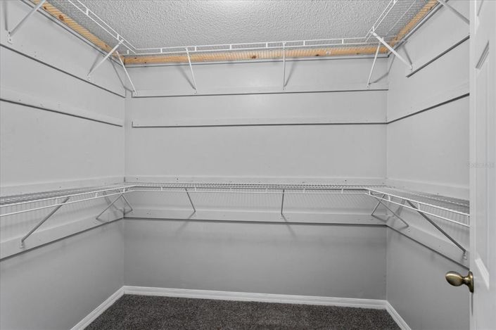 Image No.19-4 Bed House for sale
