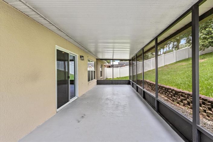 Image No.25-4 Bed House for sale