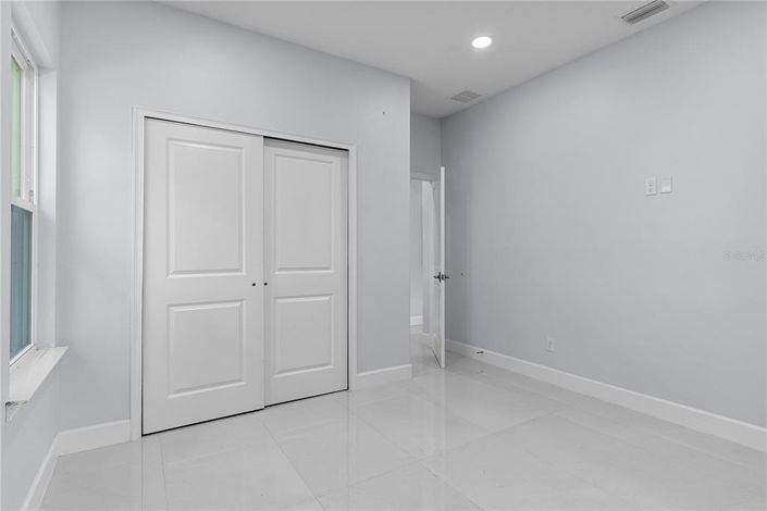 Image No.15-4 Bed House for sale