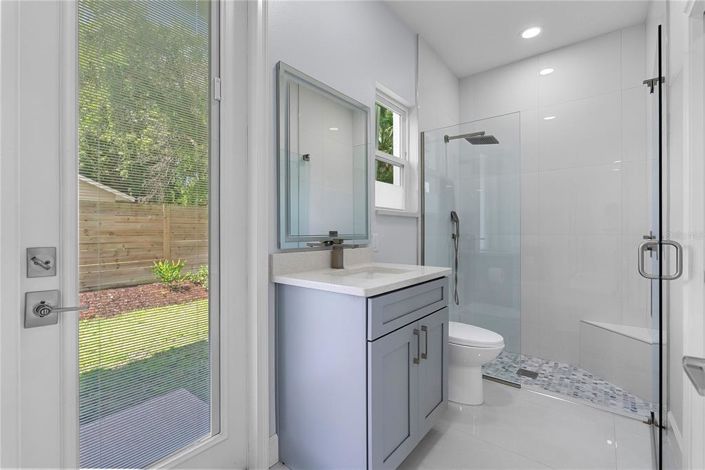 Image No.16-4 Bed House for sale