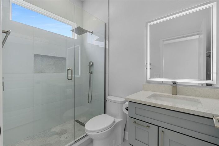 Image No.26-4 Bed House for sale