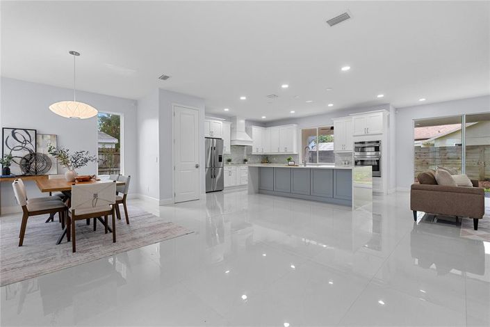 Image No.3-4 Bed House for sale