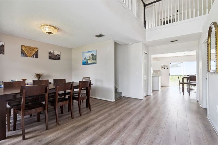 Image No.19-5 Bed House for sale