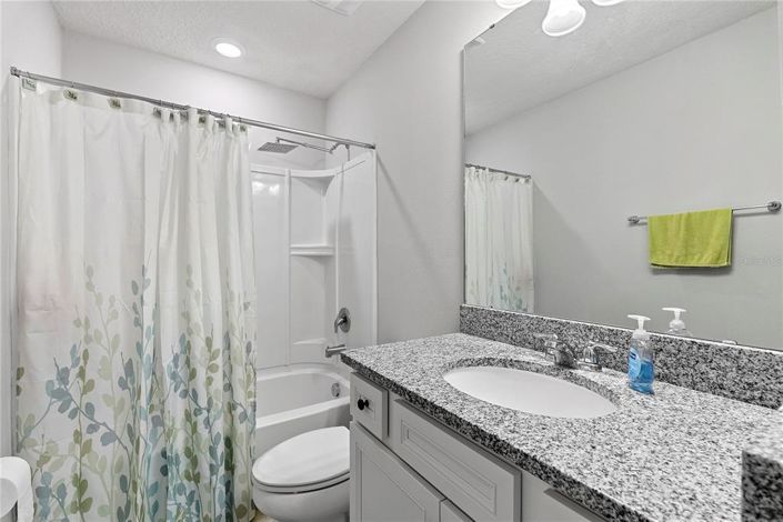 Image No.20-3 Bed Townhouse for sale