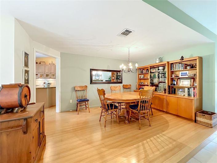 Image No.16-3 Bed House for sale