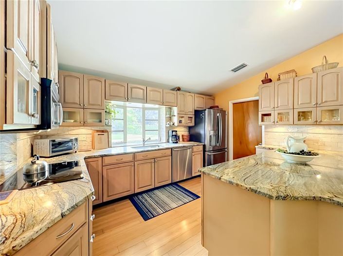 Image No.19-3 Bed House for sale