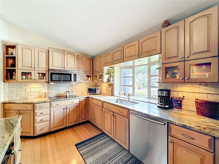 Image No.21-3 Bed House for sale