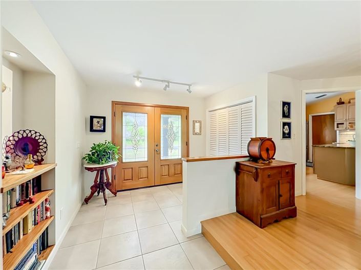 Image No.8-3 Bed House for sale