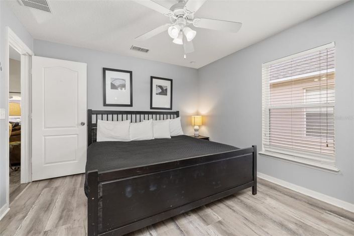 Image No.19-5 Bed House for sale