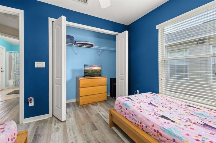 Image No.24-5 Bed House for sale