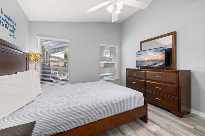 Image No.30-5 Bed House for sale