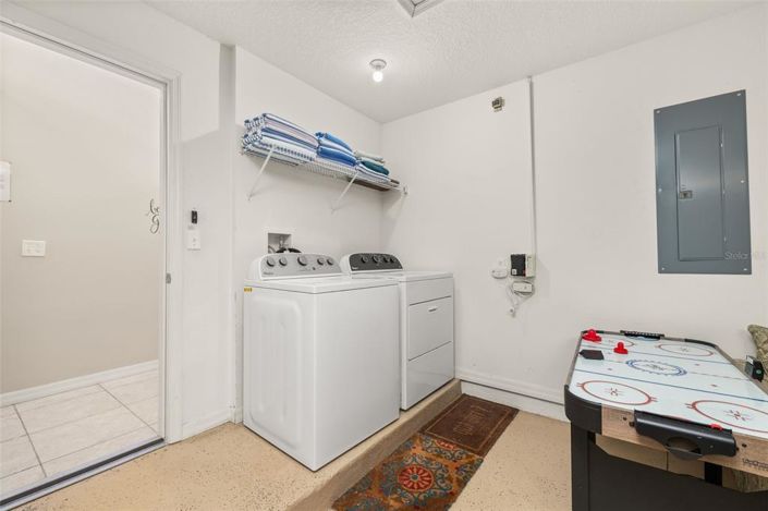 Image No.37-5 Bed House for sale