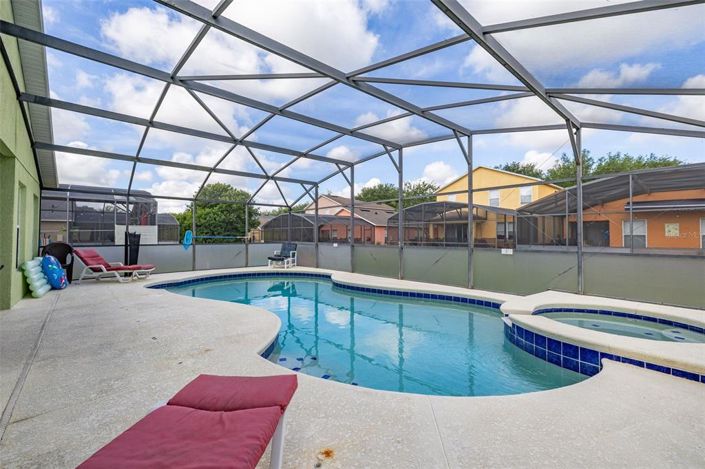Image No.40-5 Bed House for sale