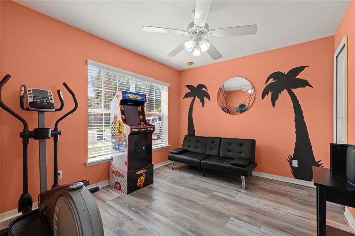 Image No.6-5 Bed House for sale