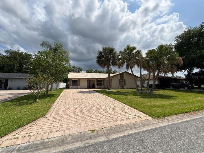 Image No.3-3 Bed House for sale