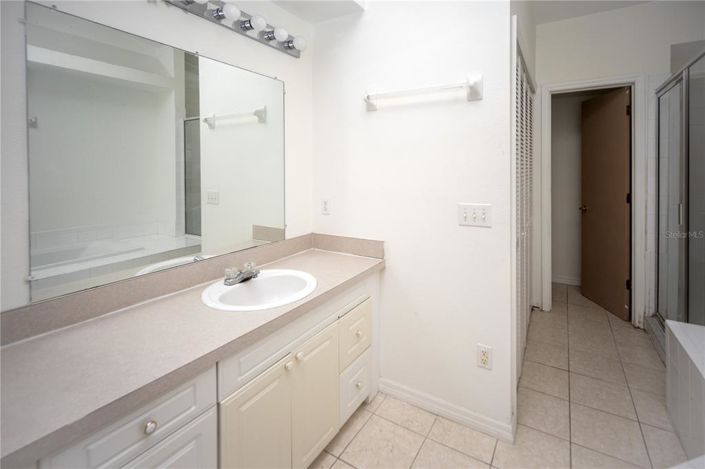 Image No.22-4 Bed Townhouse for sale