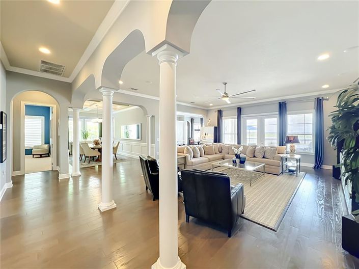 Image No.18-4 Bed House for sale