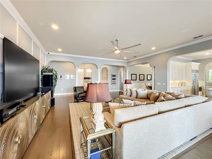 Image No.21-4 Bed House for sale