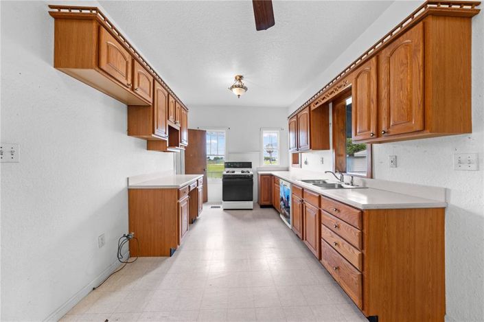 Image No.16-3 Bed House for sale