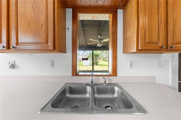 Image No.18-3 Bed House for sale
