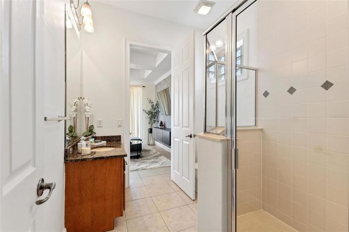 Image No.15-5 Bed House for sale