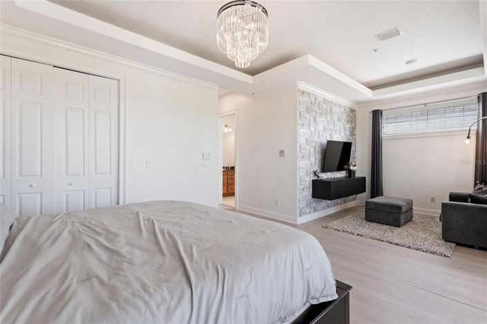 Image No.31-5 Bed House for sale
