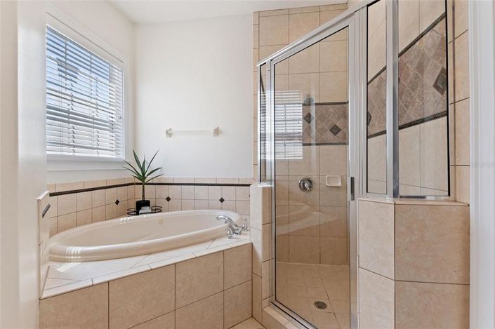 Image No.33-5 Bed House for sale